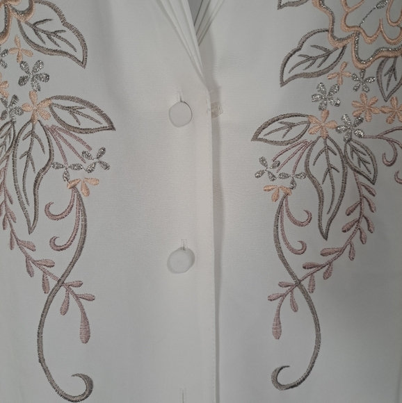 Vintage Joanna White Embroidered Button-up Blouse Size Large - Picture 6 of 9